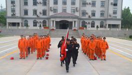 五星閃耀，國旗飄揚——贊皇金隅舉行“五一”升旗儀式