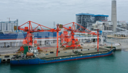 一次成功！紅獅集團(tuán)廣州港茂名碼頭卸船機(jī)成功試生產(chǎn)！