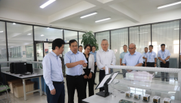 海螺集團(tuán)黨委書記、董事長楊軍蒞臨東方測控調(diào)研